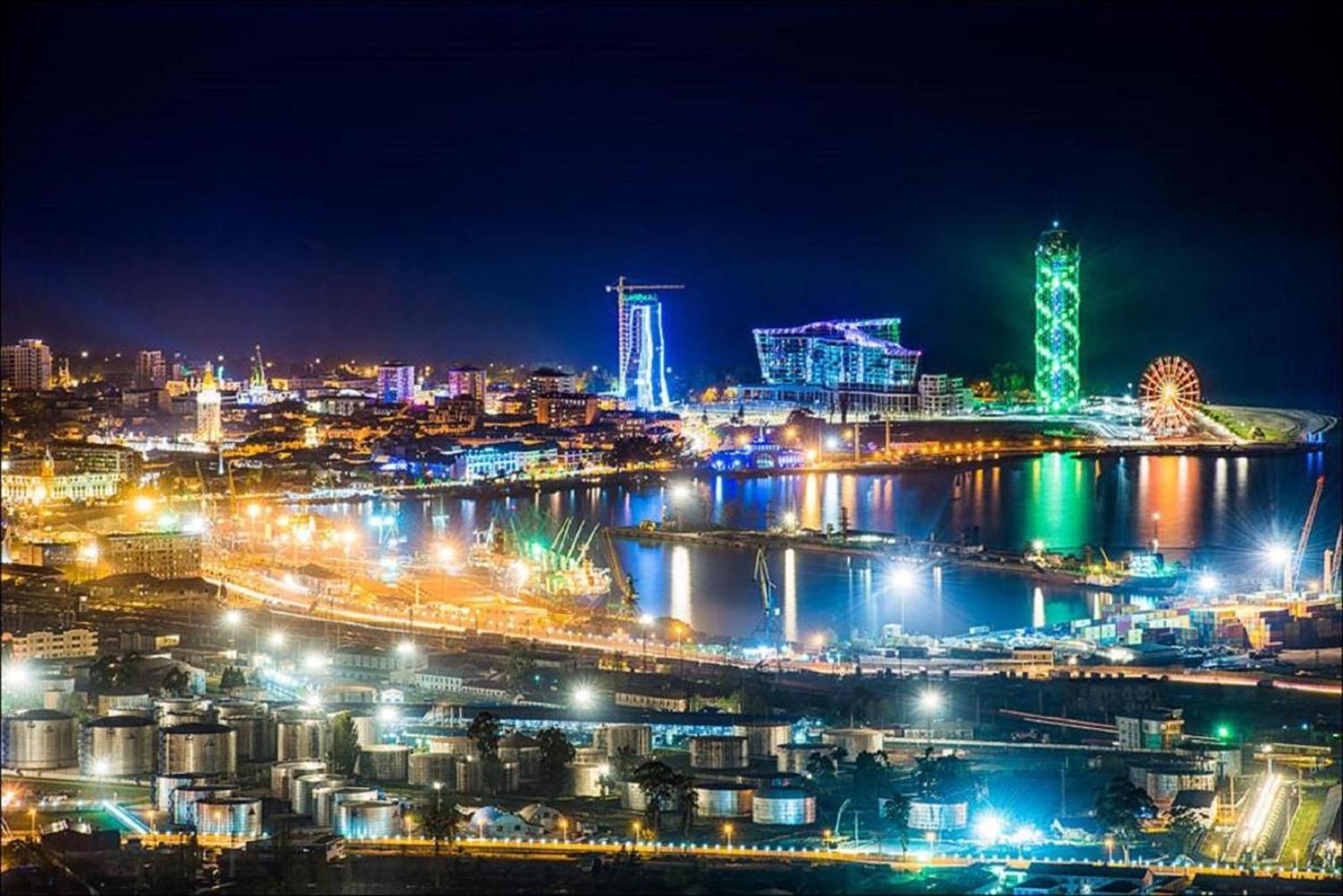 Apart Hotel Black Sea Towers Batumi Exterior foto
